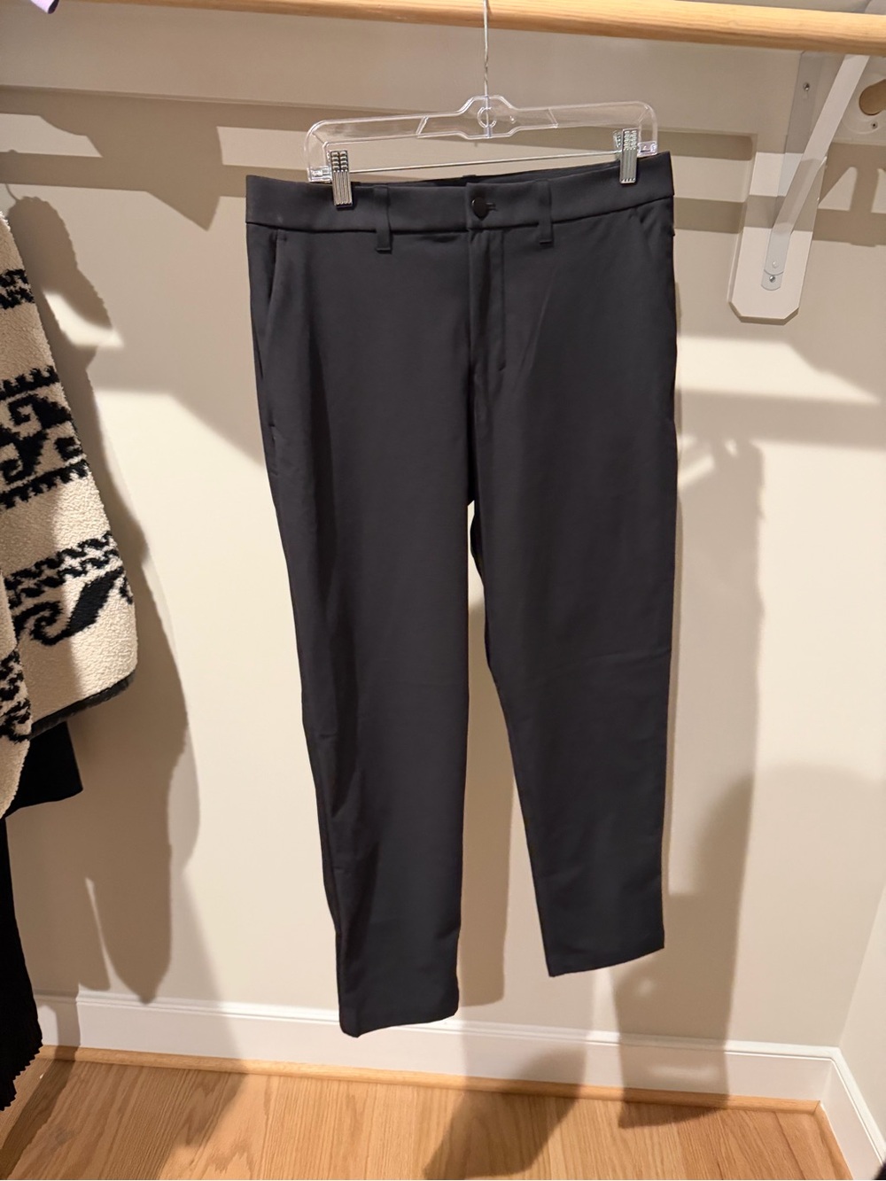 Men’s Black Lululemon ABC Trouser — 32x30
